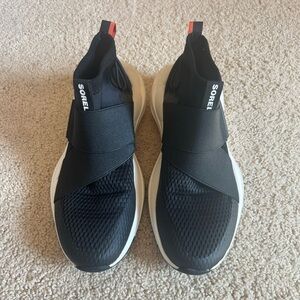 Sorel Explorer Defy Mid Top Sneakers